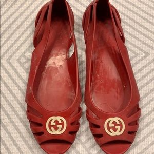 Gucci used shoes. Red with symbol. Size 2 Jellies